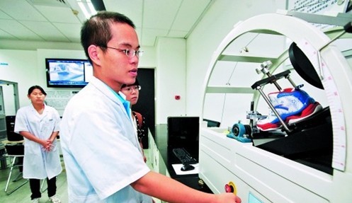 ���g�ˆTʹ��Ť�D�yԇ�x���z�yЬ�����ۏ������ҷ������������