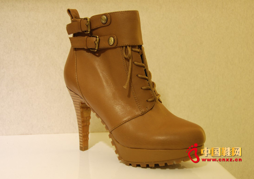 �ŵ�ŮЬ�r��������Ů������