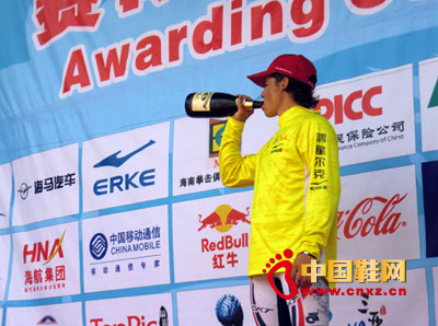 鞋企鴻星爾克傾情贊助環(huán)島自行車賽