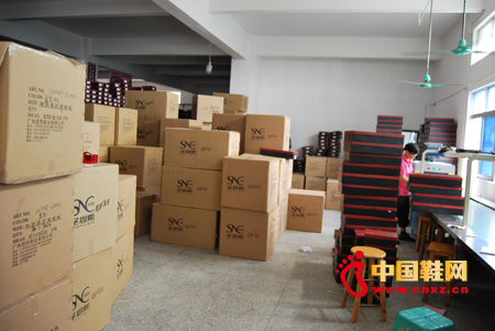 �����Ј��}�����}���ˆT��æҲҪholdס