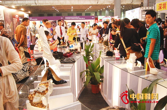 香港設計精品亮相第十四屆東莞鞋展
