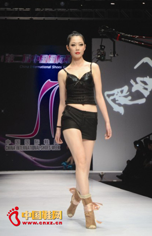 ��11���Ї����V�ݣ����HЬ�Iչ�[�� ��Ʒ�����w�S