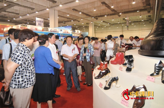 2012���u6��Ƥ��Ь�CЬ��չϲ�@���u�������������k