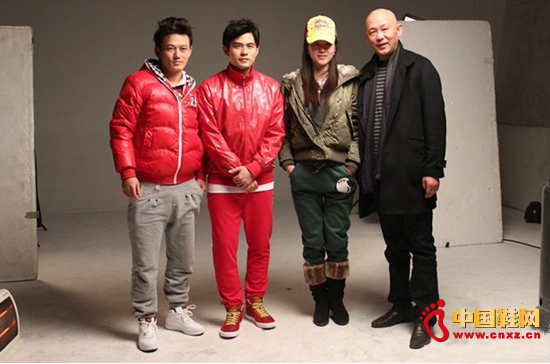 周杰倫攜手德爾惠拍攝新一季形象宣傳