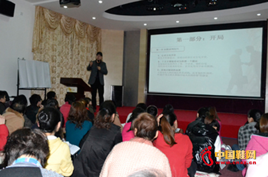 ʥ�������F(tu��n)����Փ��Մ�б�������׌��(du��)�����A�ĸ��X��(2)