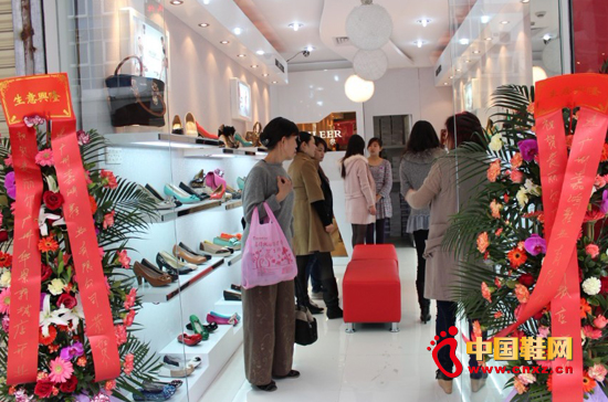 ������ŮЬ�ۿ۵�(1)