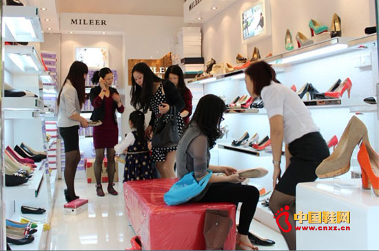 ������ŮЬ��Ӷ���¡���_�I(2)