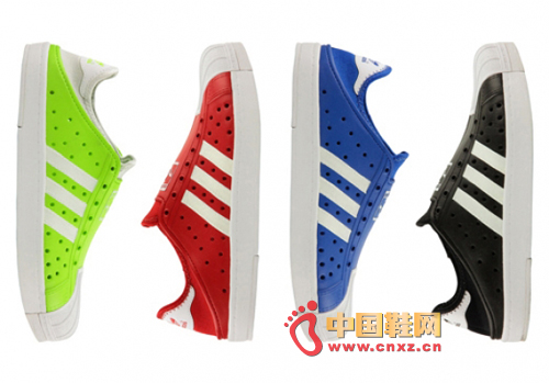 adidas Originals �Ƴ�BEACHSTAR��Ŀ��ɫ��Ь