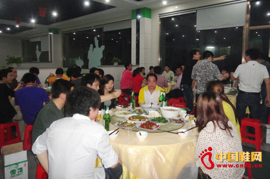 �������c���T���۲���