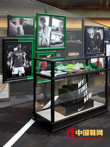 耐克在華沙開設(shè)互動體驗