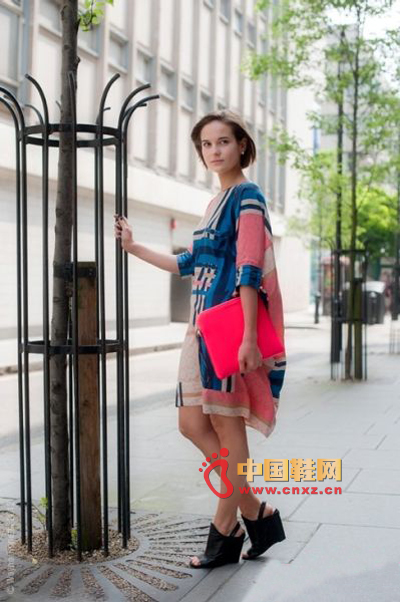 2012����it Bag�ŷ�����f�L��