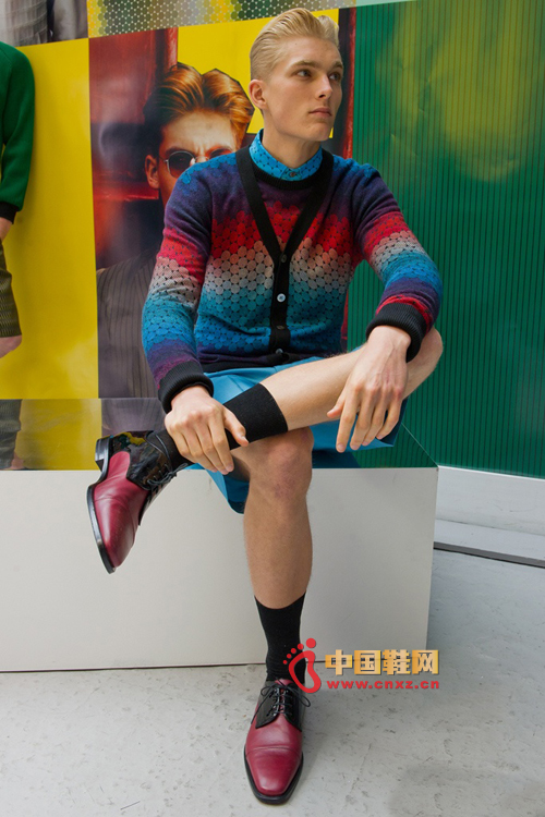 Jonathan Saunders 2013���ĕr�b�l����