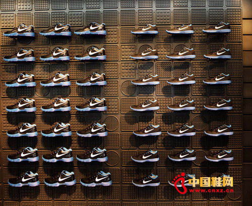 Nike Lunar TR1+(����Ӗ(x��n)��Ь)��Nike Lunar HyperWorkout+(Ů��Ӗ(x��n)��Ь)