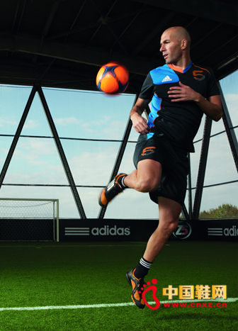 �����_˹ȫ��Free Football X-ite�`���Ƅ������|��