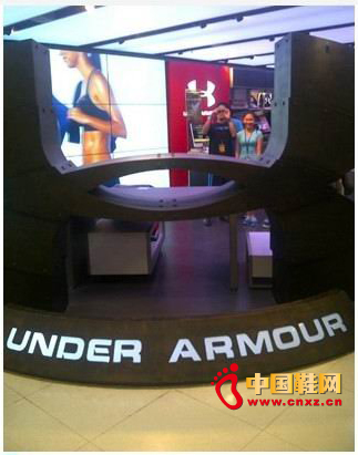 美國運動品牌Under Armour第二季營業(yè)收入上漲27%