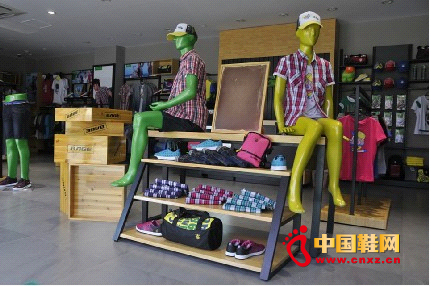 八哥板鞋世家時尚體驗店試營業4