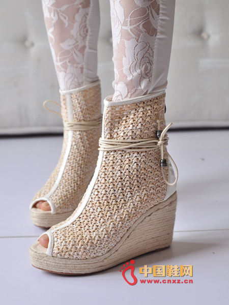 麻底編織坡跟藤草靴幫繞帶魚嘴羅馬鞋,