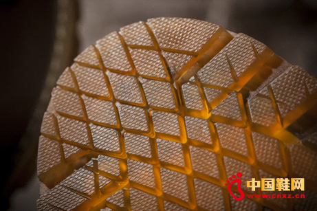 �ߘ����eЬ3