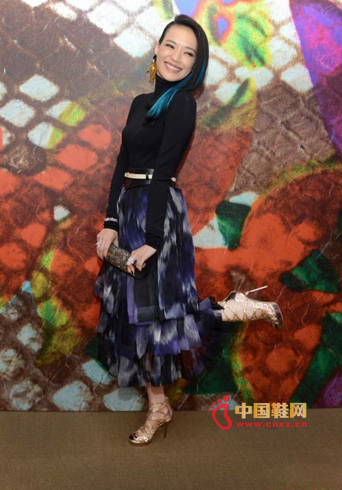 ����A��Ь���F�����m ���ؚ��|��ٝ��˹