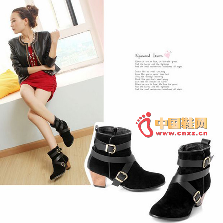 ��ɫƤ���ەr(sh��)�ж�ѥ