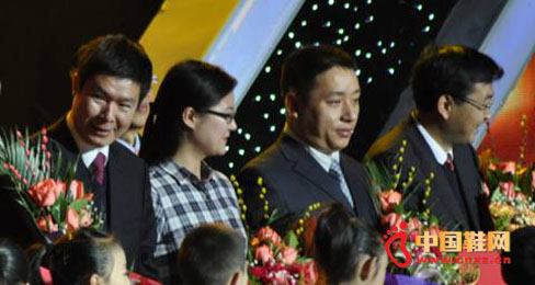 �𲽹�˾��ABCƷ�ƣ��@�Ї���ͯ���ƪ�