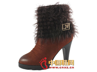 ���^�����ﶬ Ԋ�ᵤ����ɫŮЬ�r�Ё��u