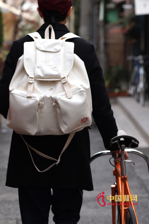 BEAMS x LUGGAGE LABEL �Ƴ�2013�r�а���