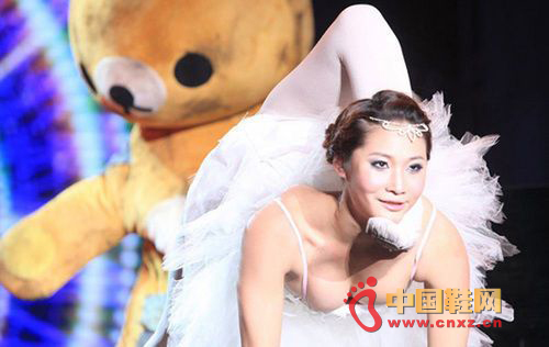 �_����Ů�����ݸ��y���g �����뚢�uί