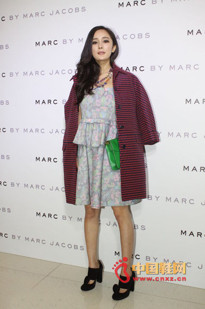 ��紩�黨��ȹ��߸�Ь�F���M�@���ⰻȻ